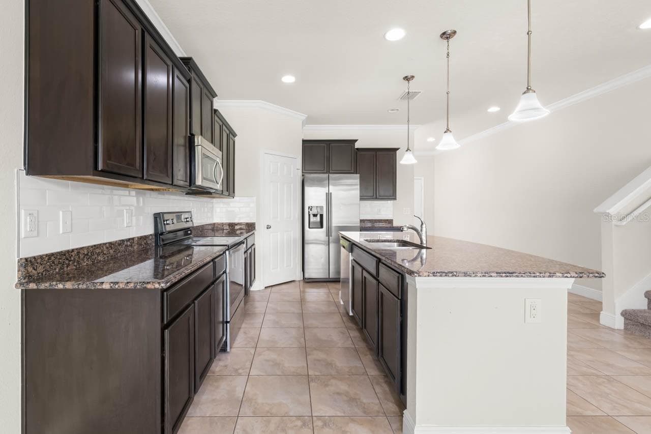 Single Family Residence at 9118 MOUNTAIN MAGNOLIA DR, RIVERVIEW, photo 8 of 77