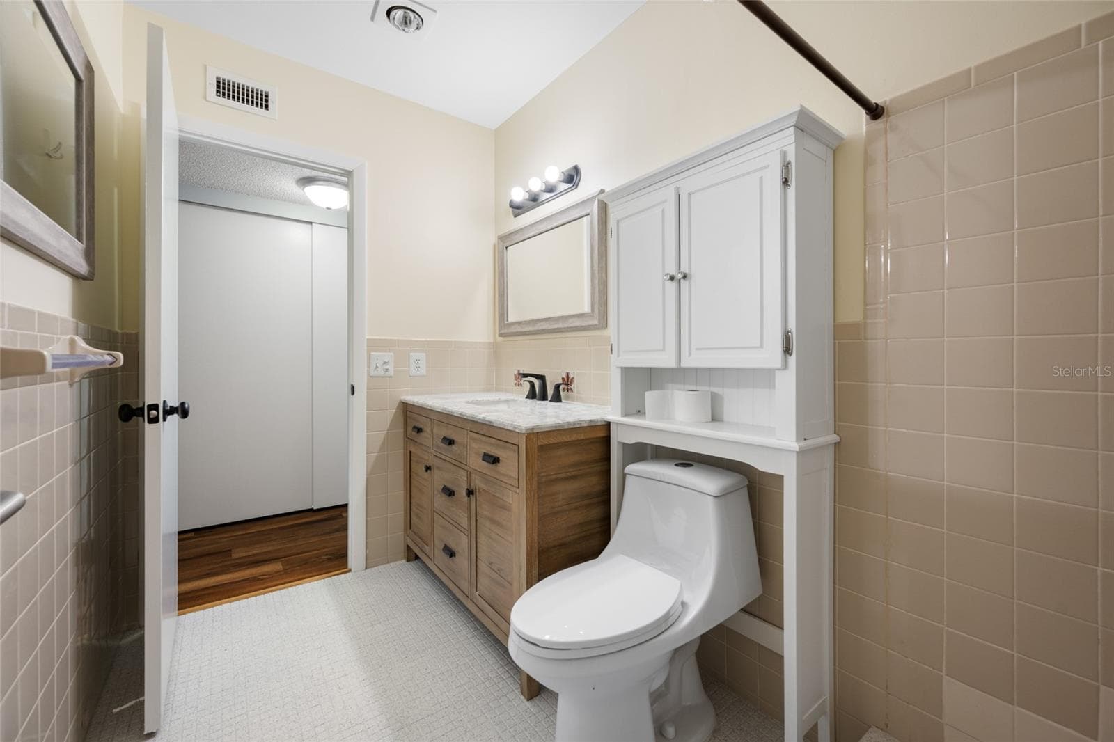 Condominium at 2258 WORLD PARKWAY BLVD W #40, CLEARWATER, photo 21 of 49
