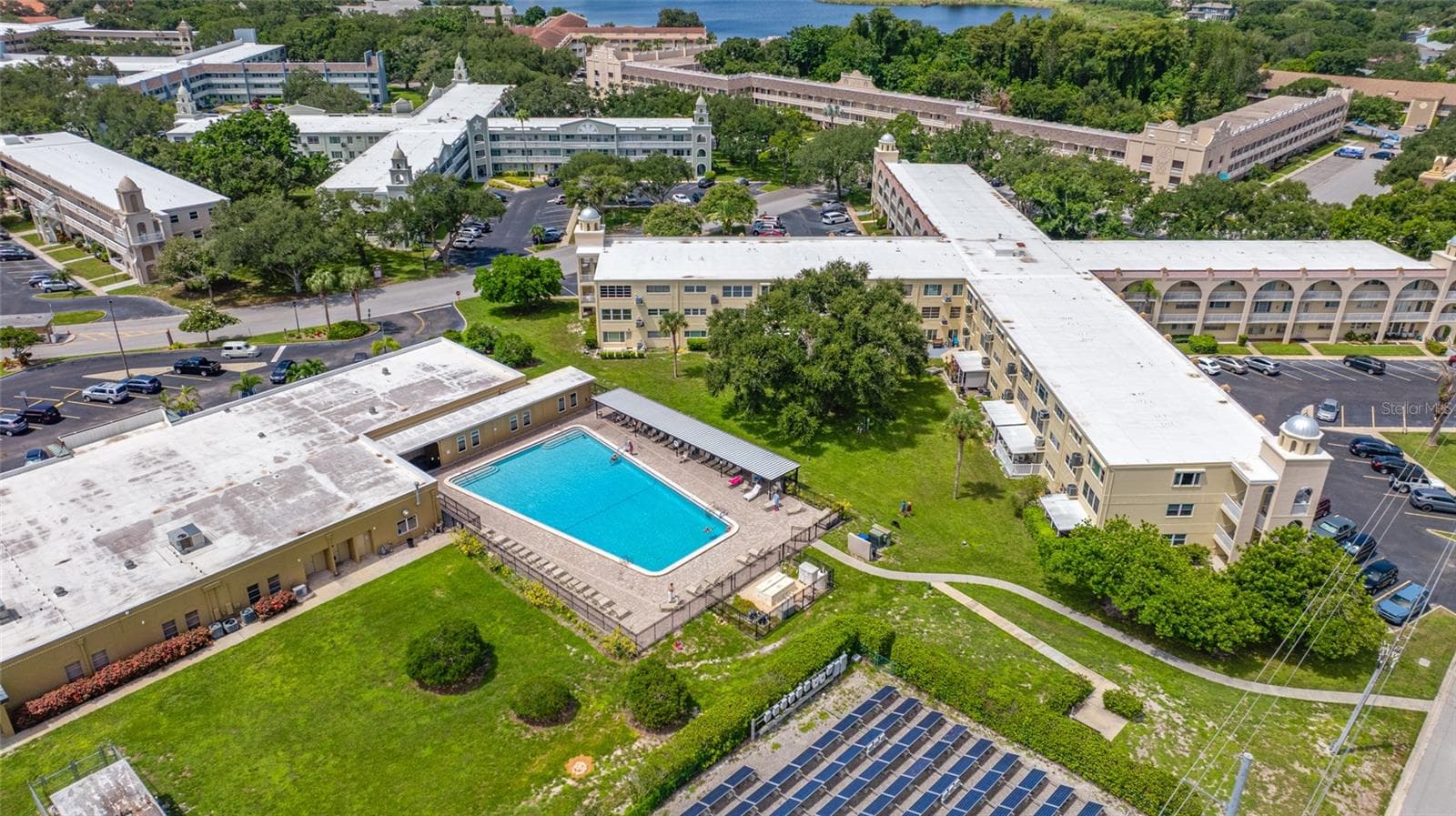 Condominium at 2258 WORLD PARKWAY BLVD W #40, CLEARWATER, photo 38 of 49