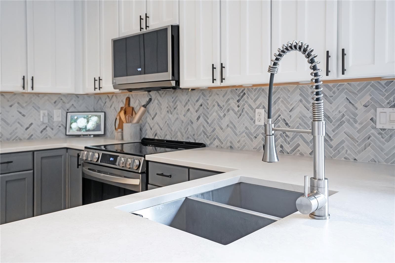 Kitchen View - 4610 REDMOND PL, SANFORD