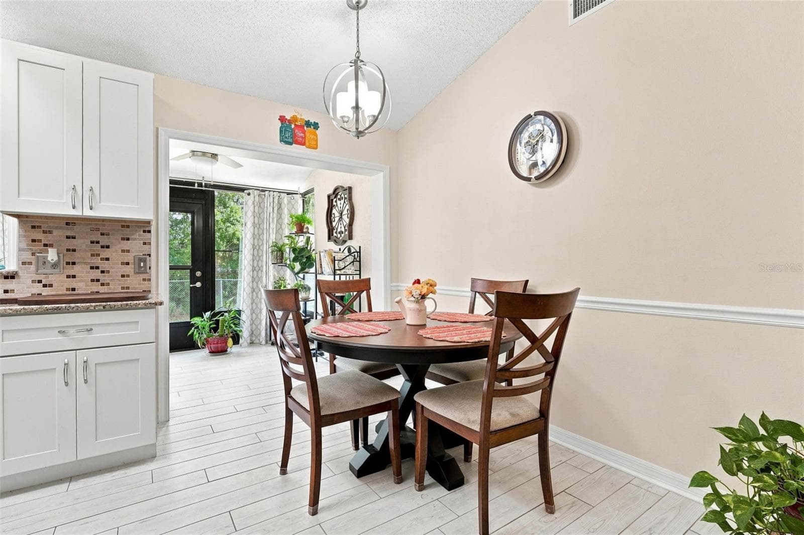 Villa at 12435 ORANGEWOOD CIRCLE, TAVARES, photo 10 of 35
