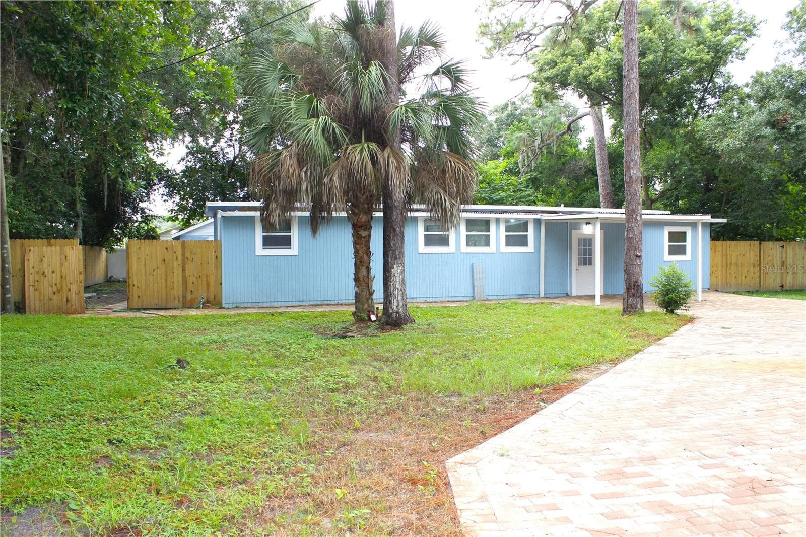 FRONT AND PAVER DRIVE WAY - 6934 AZLEE AVE, NEW PORT RICHEY