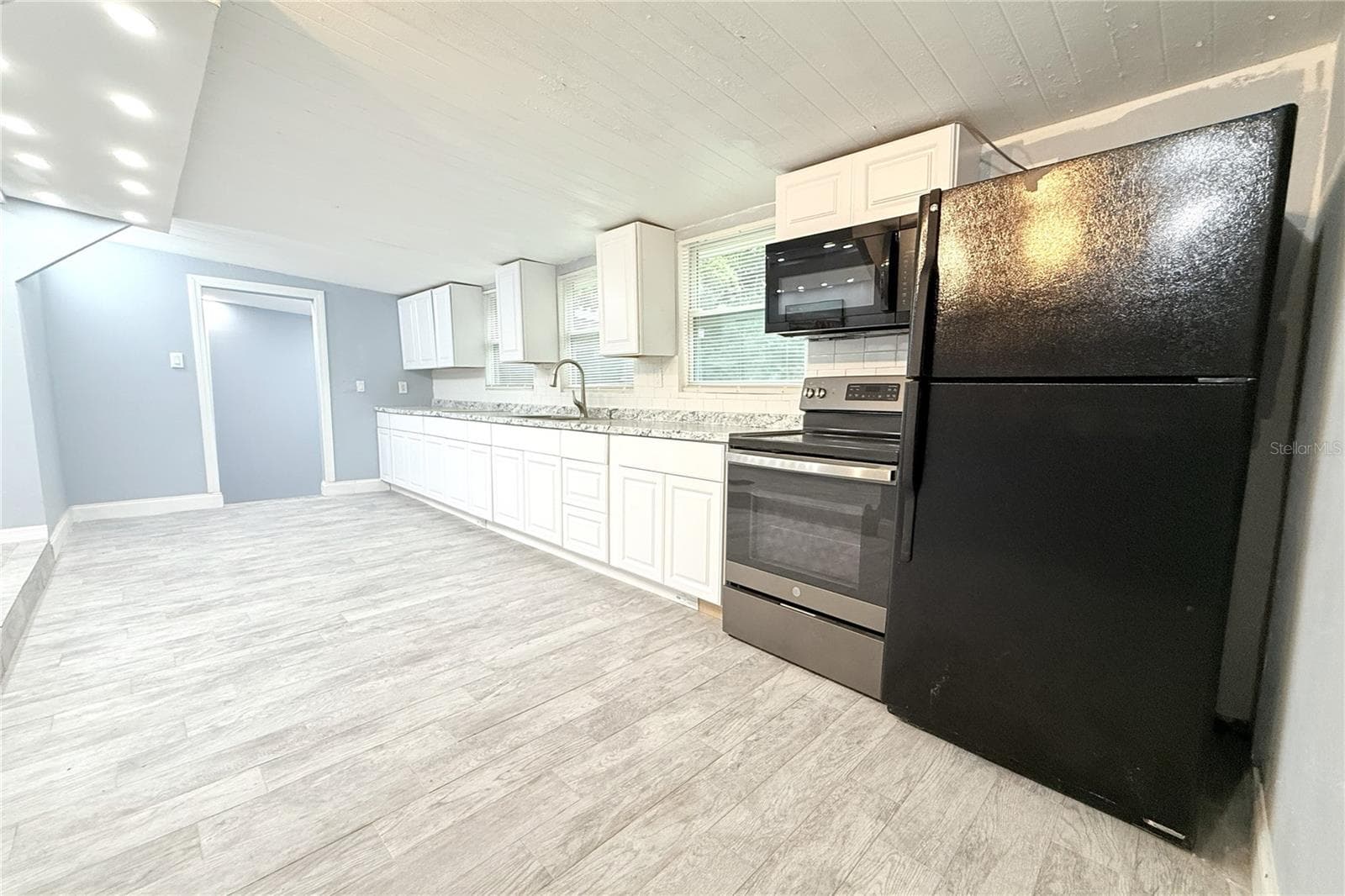 KITCHEN/DINING - 6934 AZLEE AVE, NEW PORT RICHEY