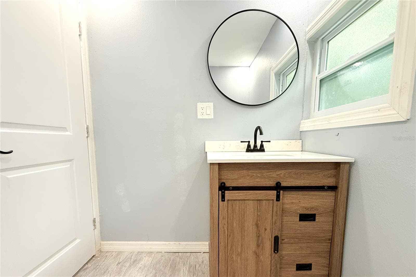 MASTER BATHROOM - 6934 AZLEE AVE, NEW PORT RICHEY