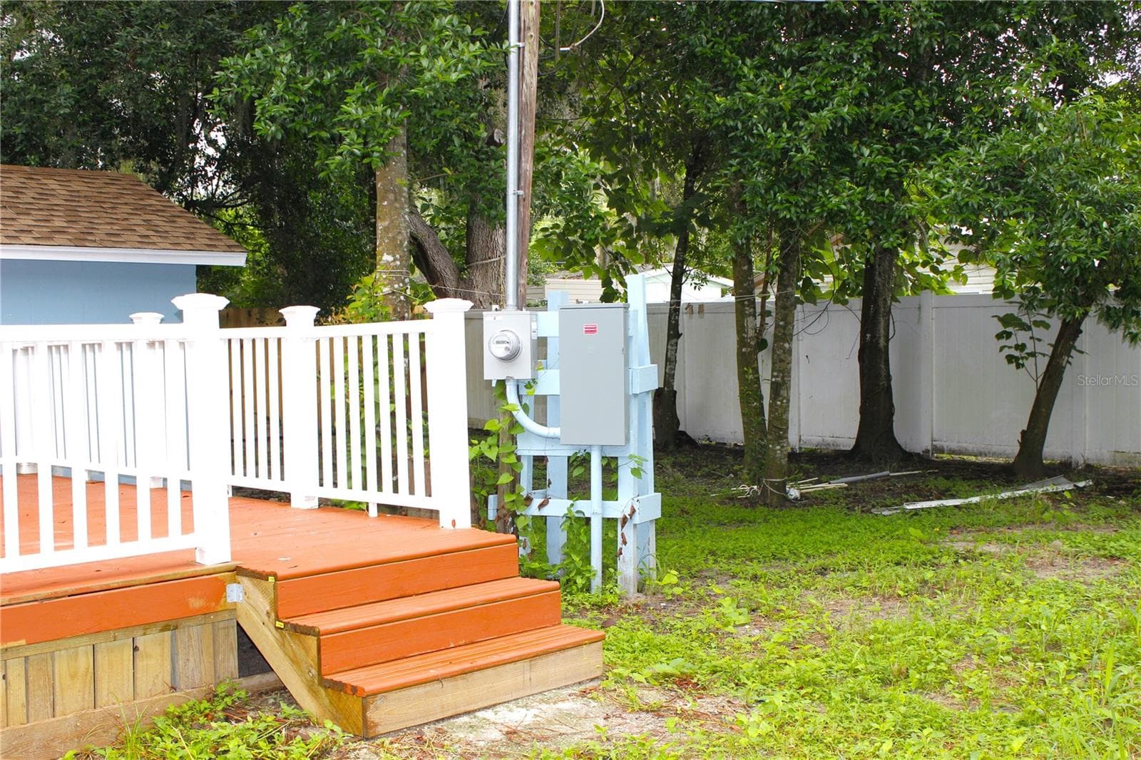 DECK - 6934 AZLEE AVE, NEW PORT RICHEY
