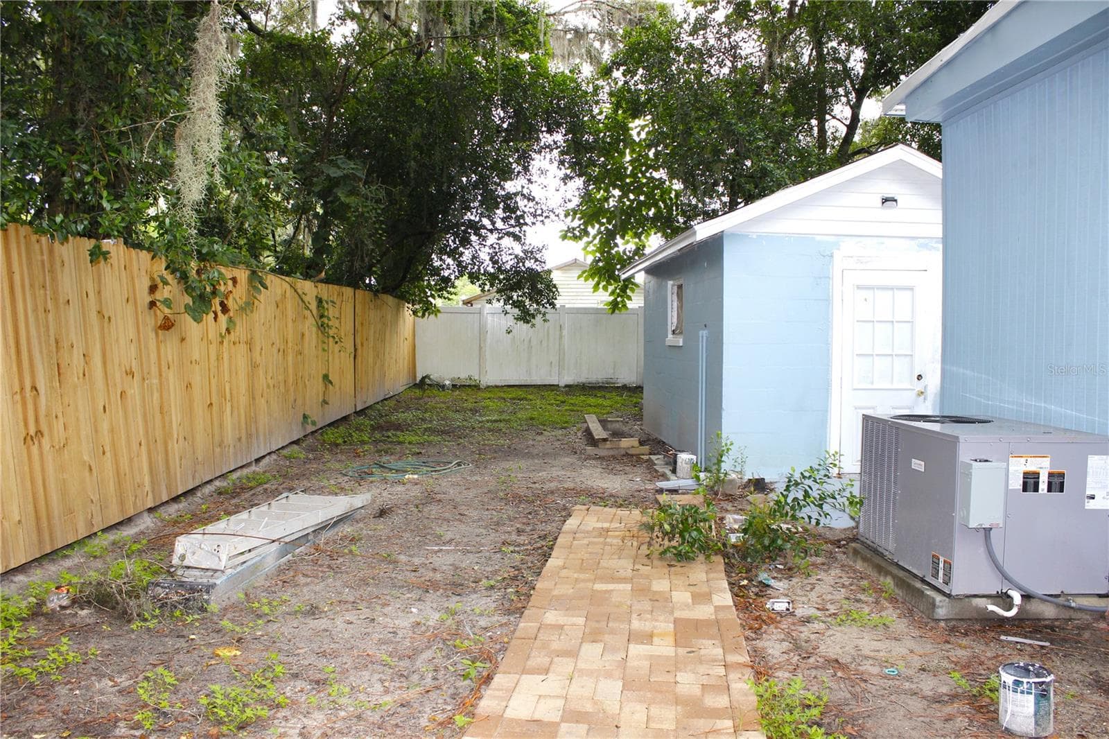 ENTRNACE LAUNDRY ROOM/GYM/MAN CAVE - 6934 AZLEE AVE, NEW PORT RICHEY