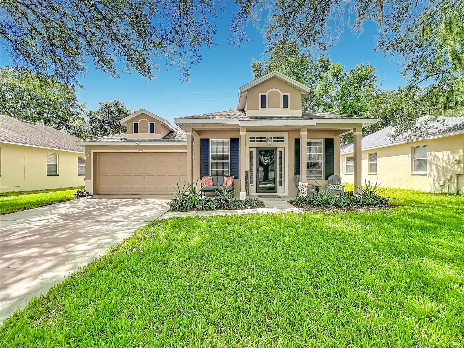 Single Family Residence at 912 MAGNOLIA BLOSSOM CT, APOPKA, photo 2 of 56