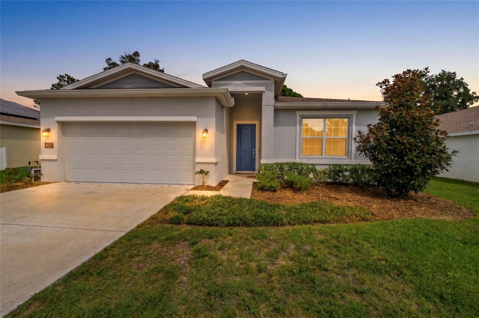 407 THREE OAKS DR