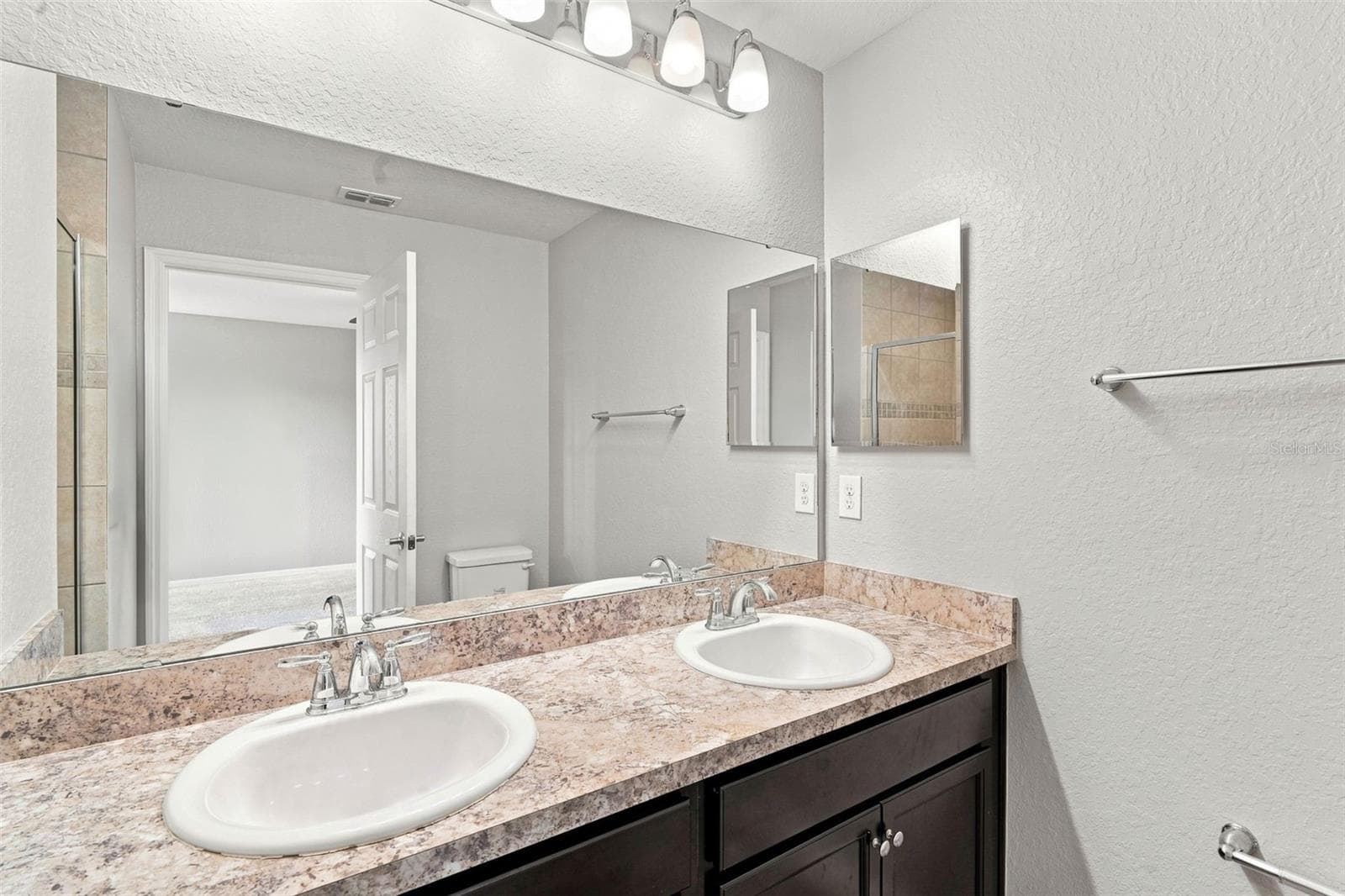 Townhouse at 2956 FIELDWOOD CIR, ST CLOUD, photo 19 of 41