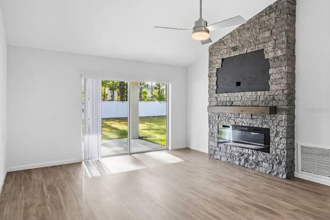 Single Family Residence at 42 WOODBORN LN, PALM COAST, photo 12 of 31