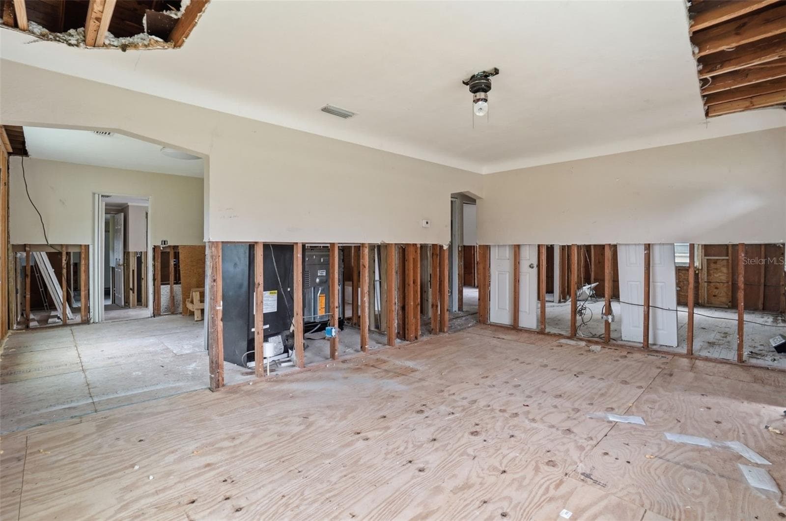 Single Family Residence at 4535 EMERSON AVE S, ST PETERSBURG, photo 20 of 28