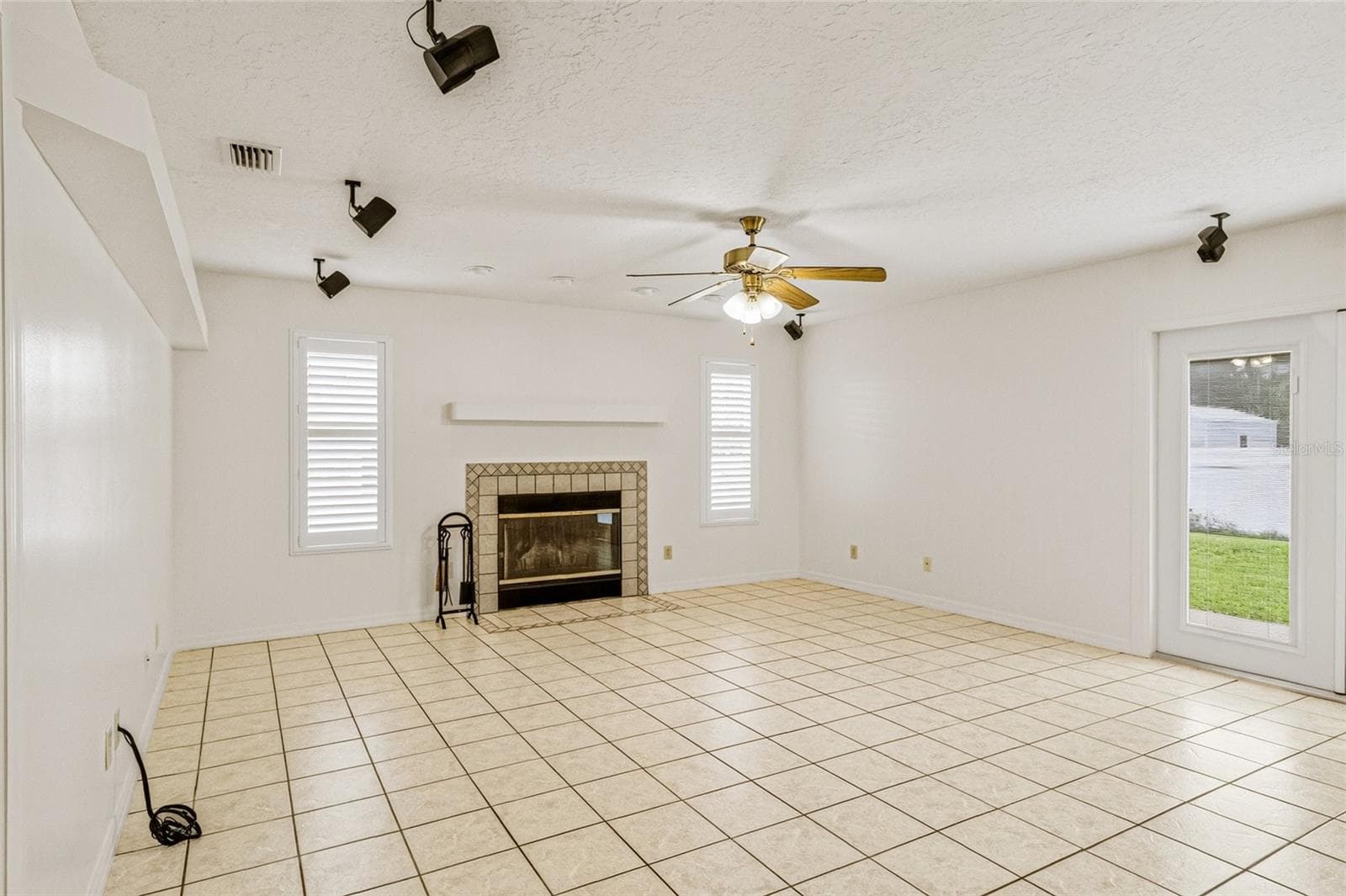Single Family Residence at 491 CARPENTER AVE NW, PALM BAY, photo 18 of 67