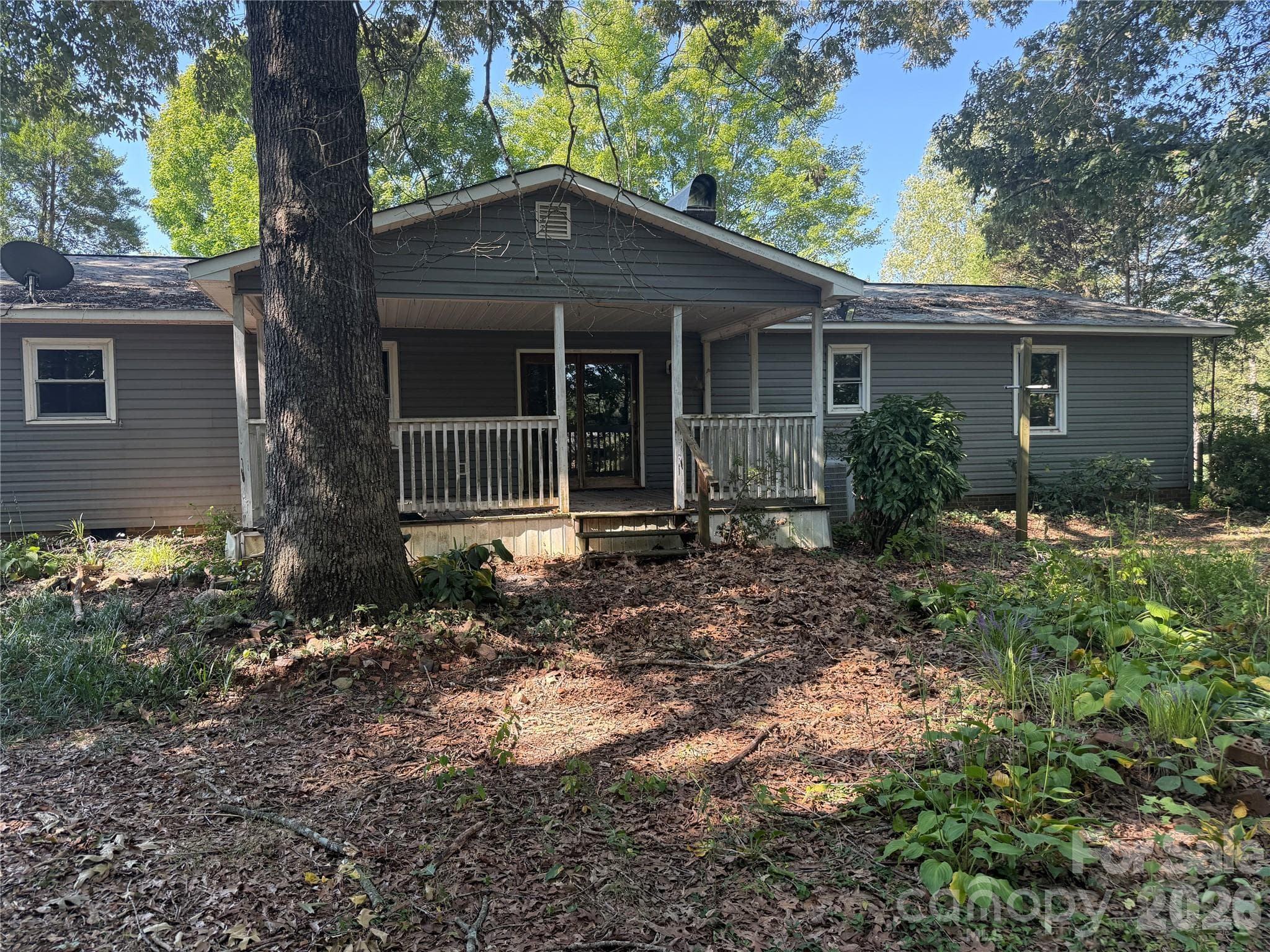 Single Family Residence at Statesville, photo 4 of 22