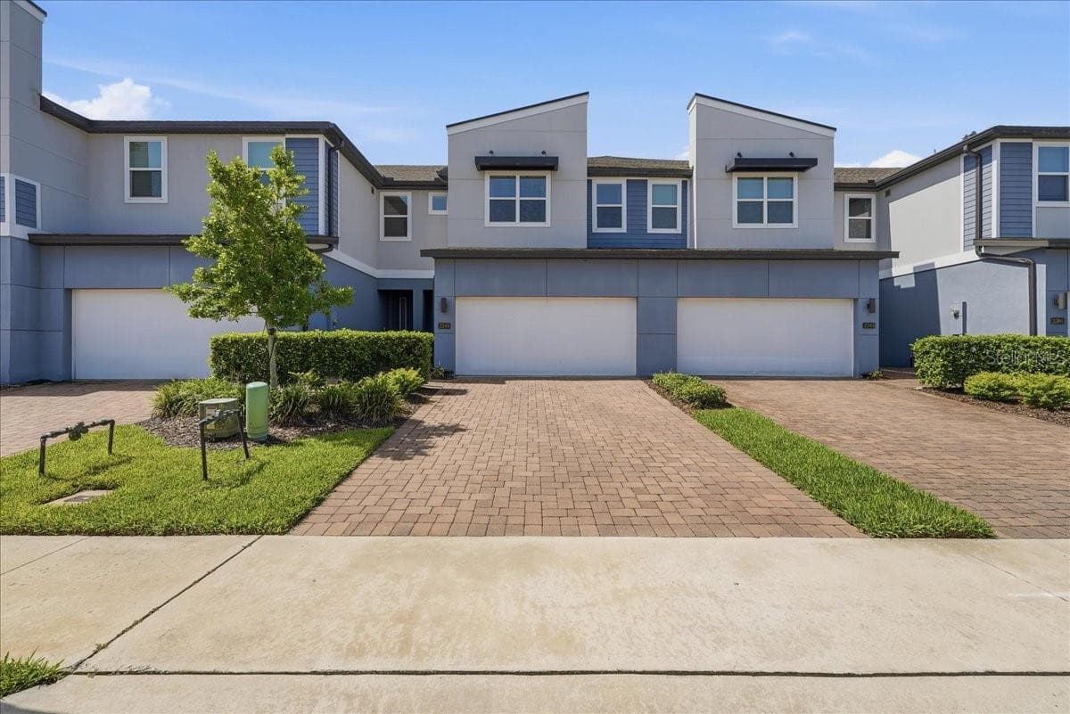 2349 SHADOWLAND LOOP