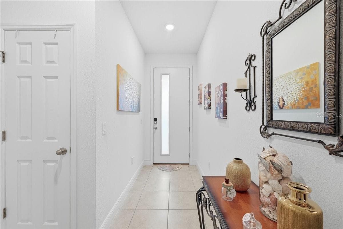 Townhouse at 2349 SHADOWLAND LOOP, WINTER PARK, photo 4 of 36