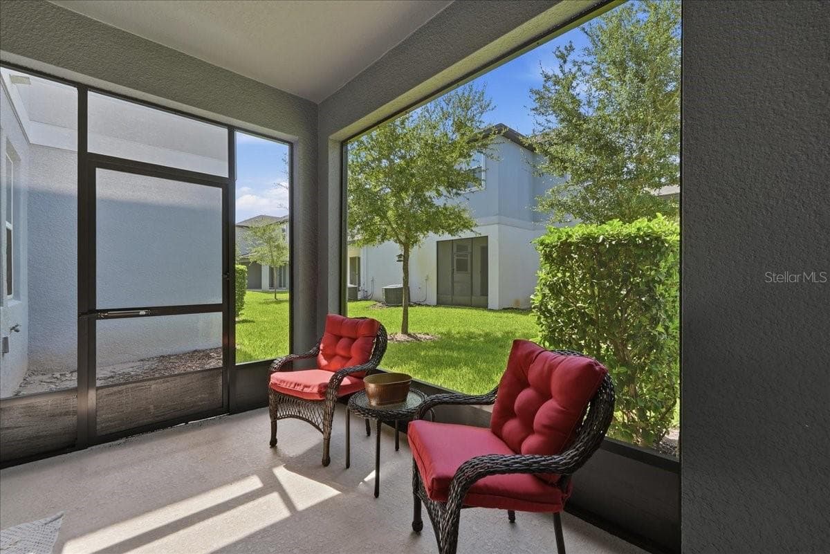 Townhouse at 2349 SHADOWLAND LOOP, WINTER PARK, photo 14 of 36
