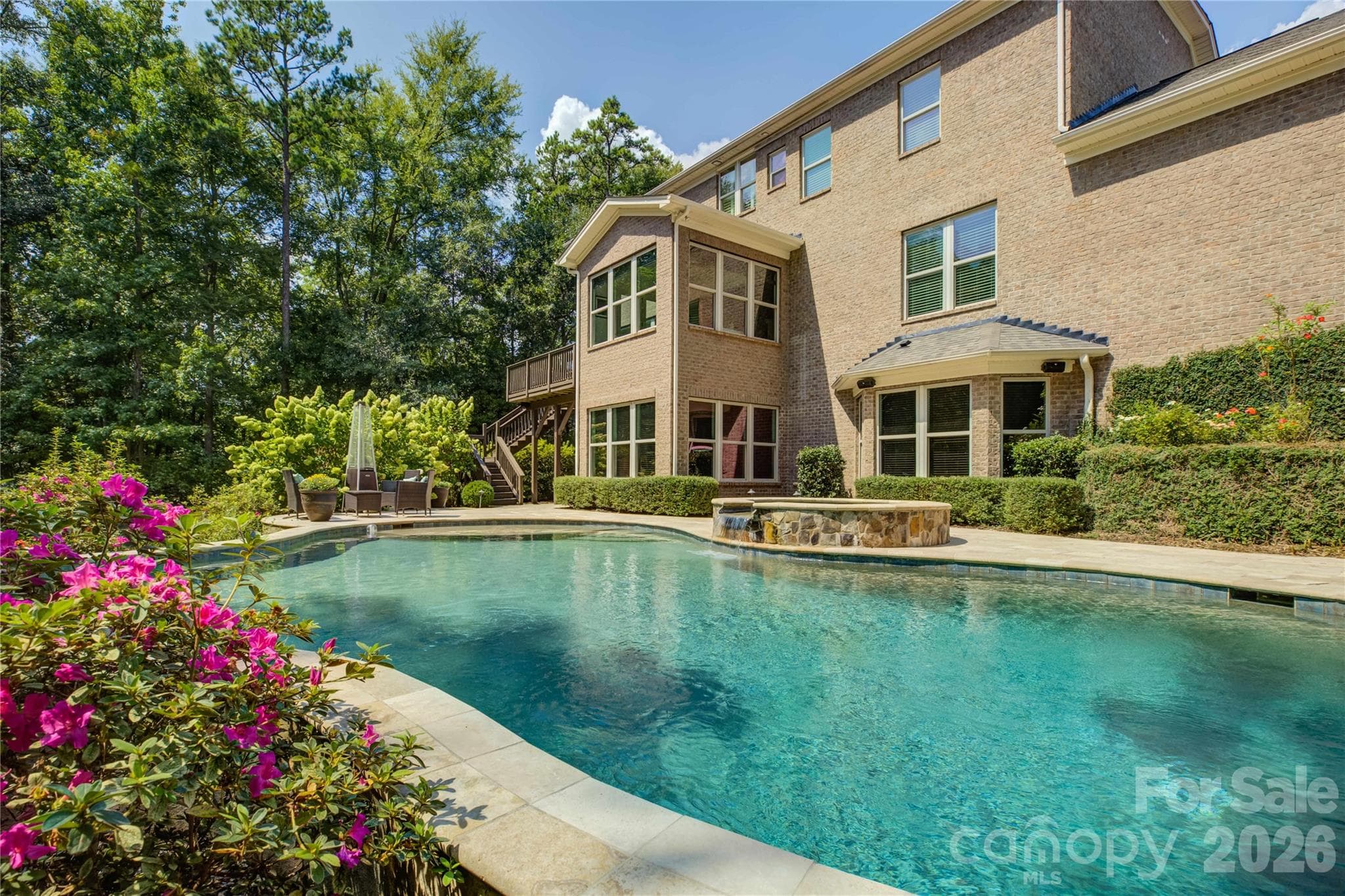 Stunning back yard with a saltwater pool - 2324 Sommerton Glen, Indian Land