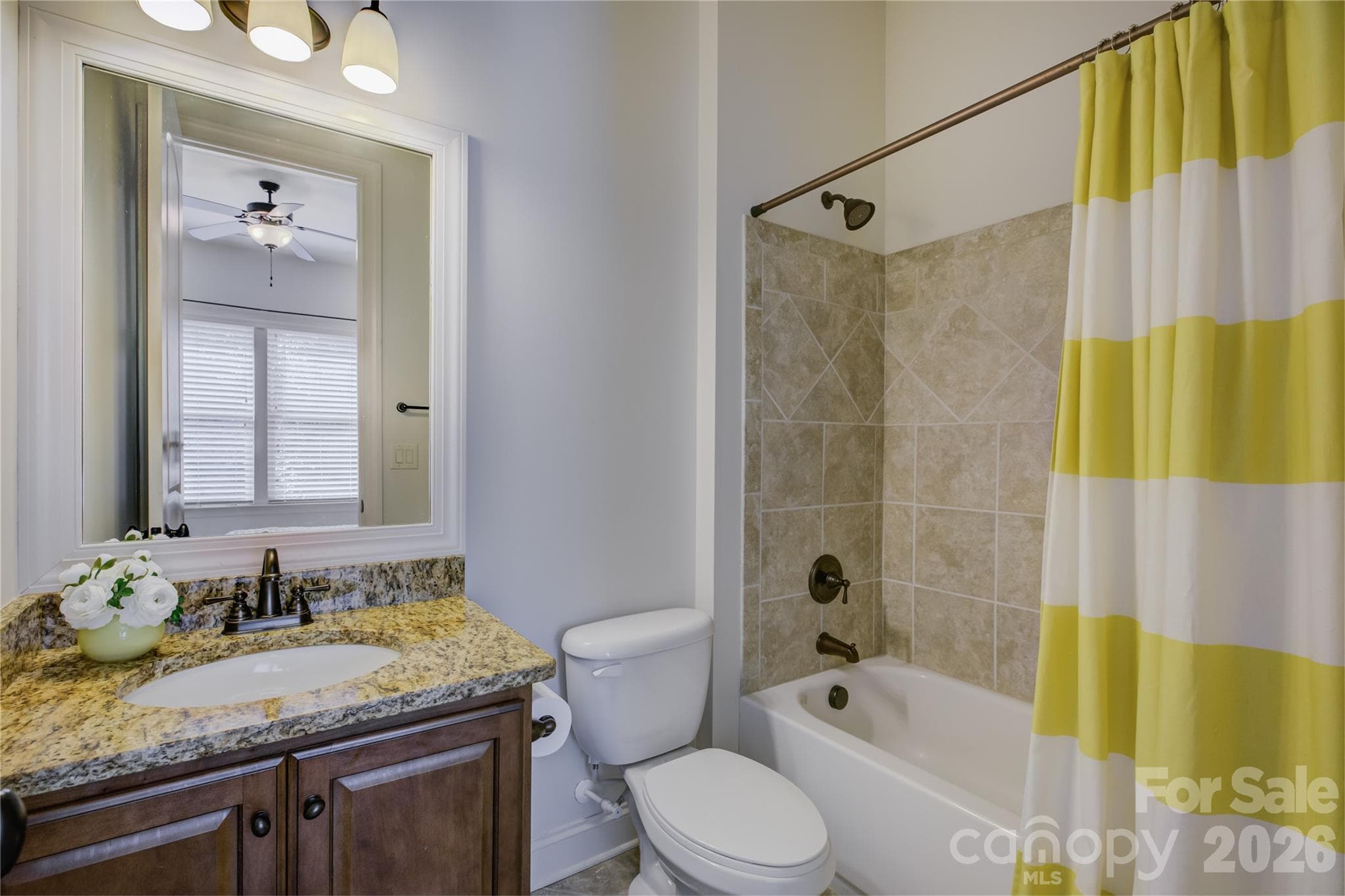 Full bath on the main - 2324 Sommerton Glen, Indian Land