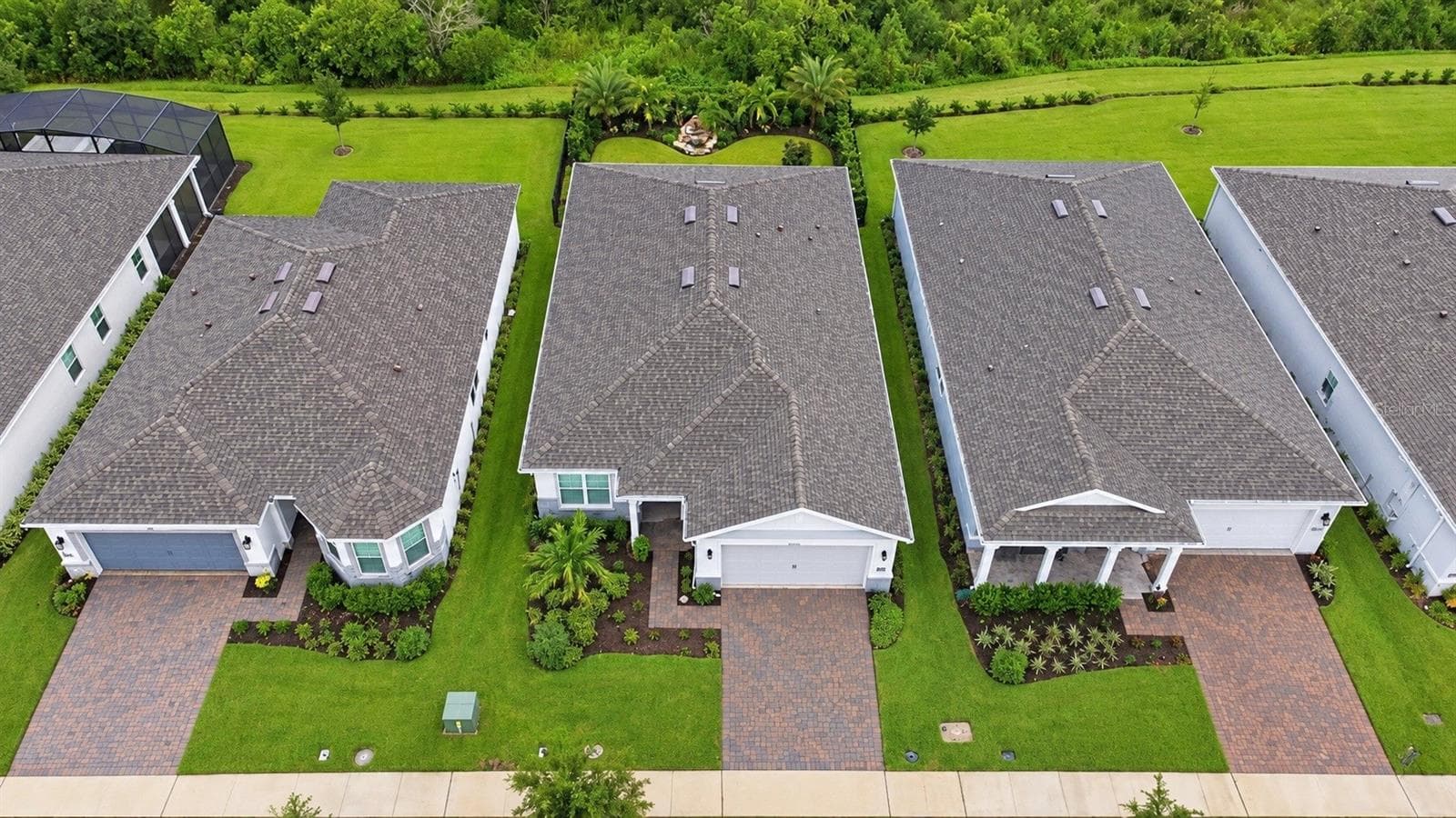 Home located in middle - 2511 PINE PRESERVE CT, ST CLOUD