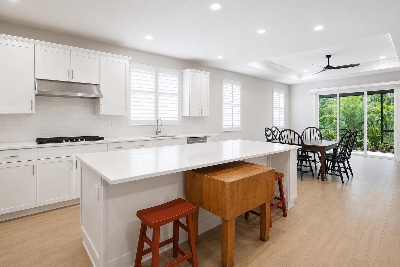 Kitchen with Island - 2511 PINE PRESERVE CT, ST CLOUD