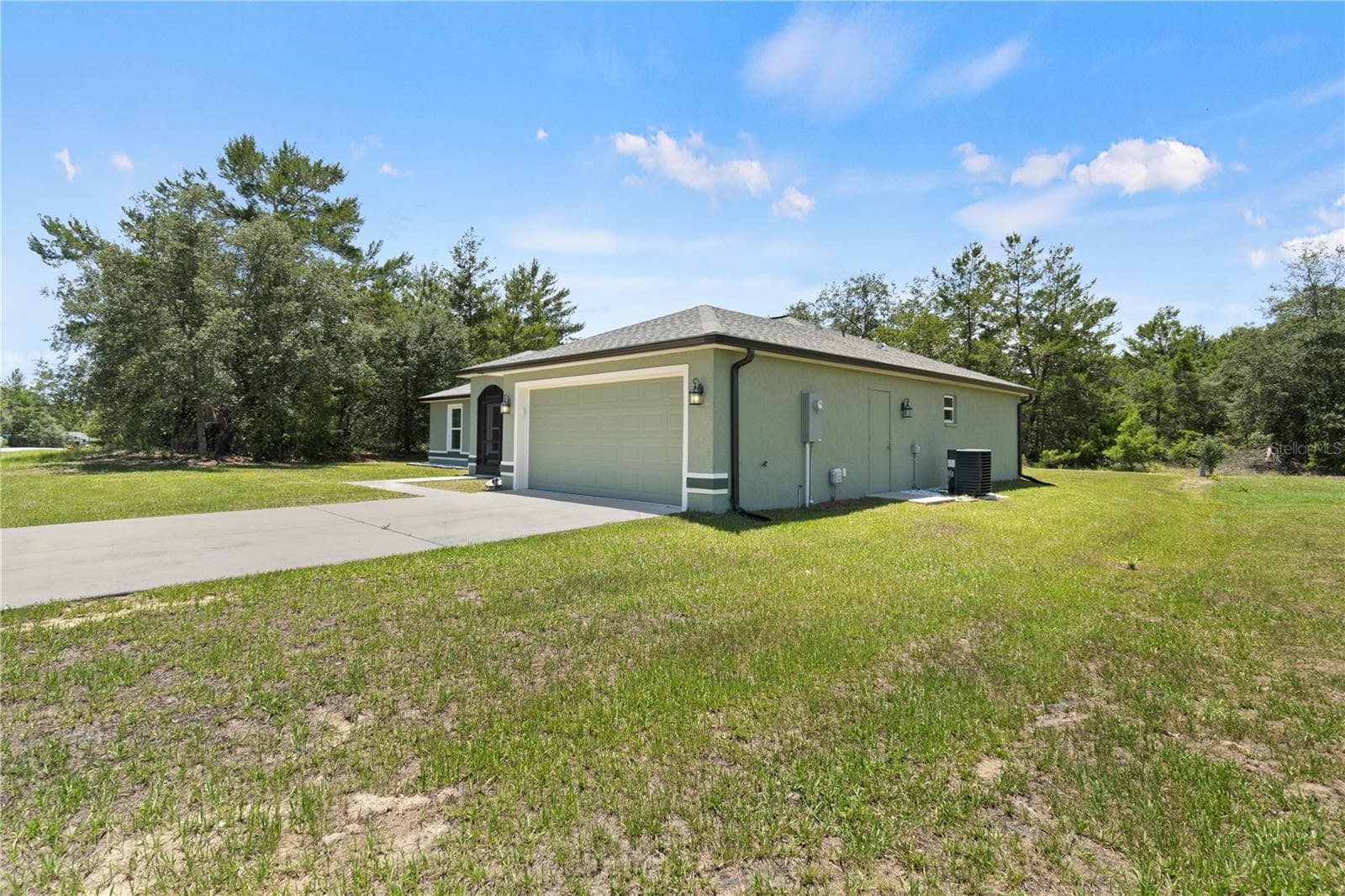 Single Family Residence at 15994 SW 55TH AVENUE RD, OCALA, photo 2 of 33