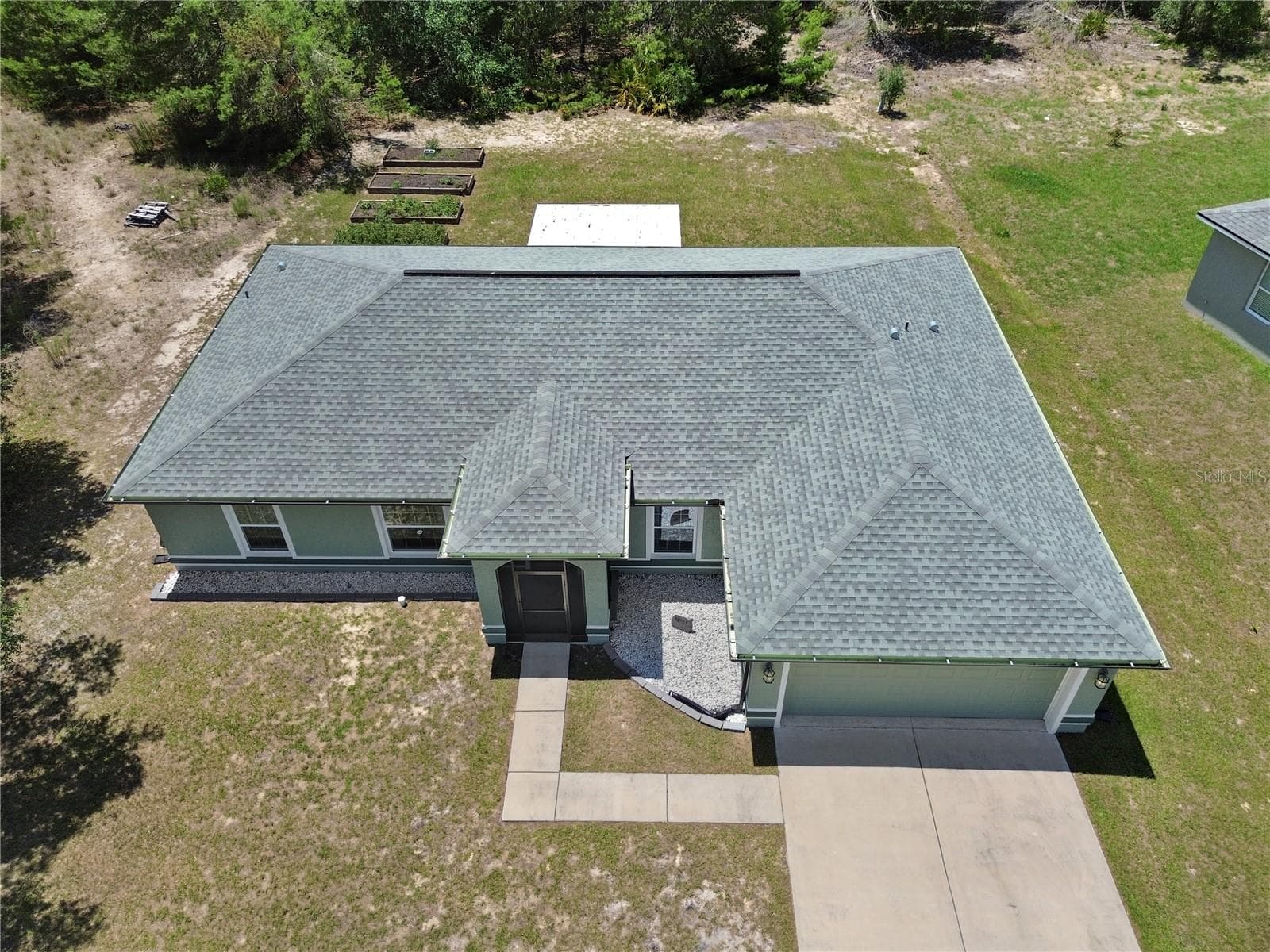 Ideally situated just minutes from I-75, hospitals, dining, and shopping. - 15994 SW 55TH AVENUE RD, OCALA
