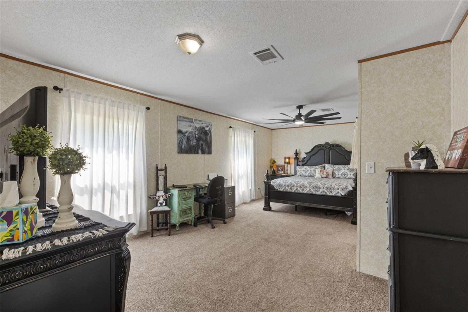 Manufactured Home at 140 SW SPAULDING CT, FORT WHITE, photo 10 of 66