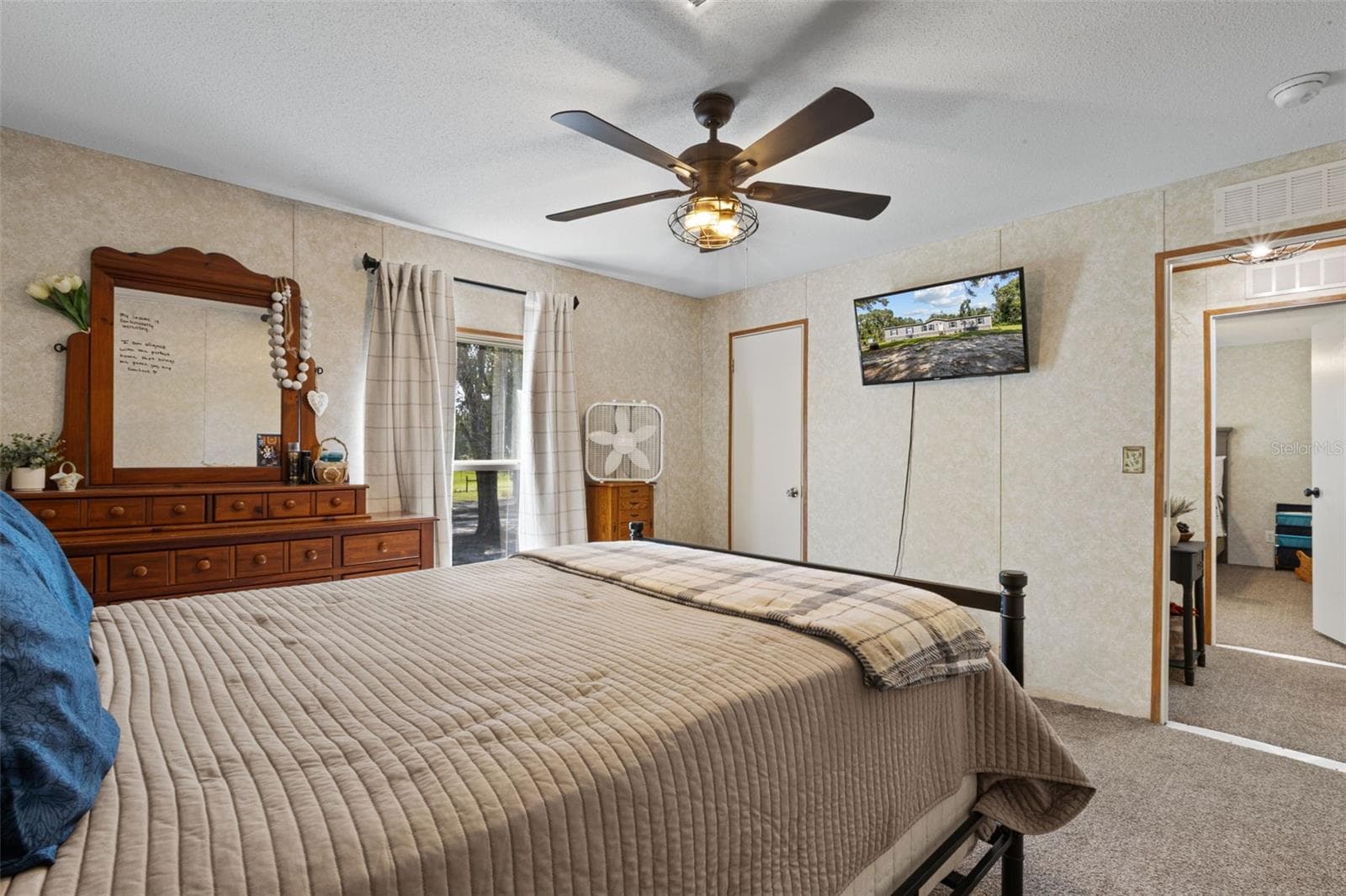 Manufactured Home at 140 SW SPAULDING CT, FORT WHITE, photo 14 of 66