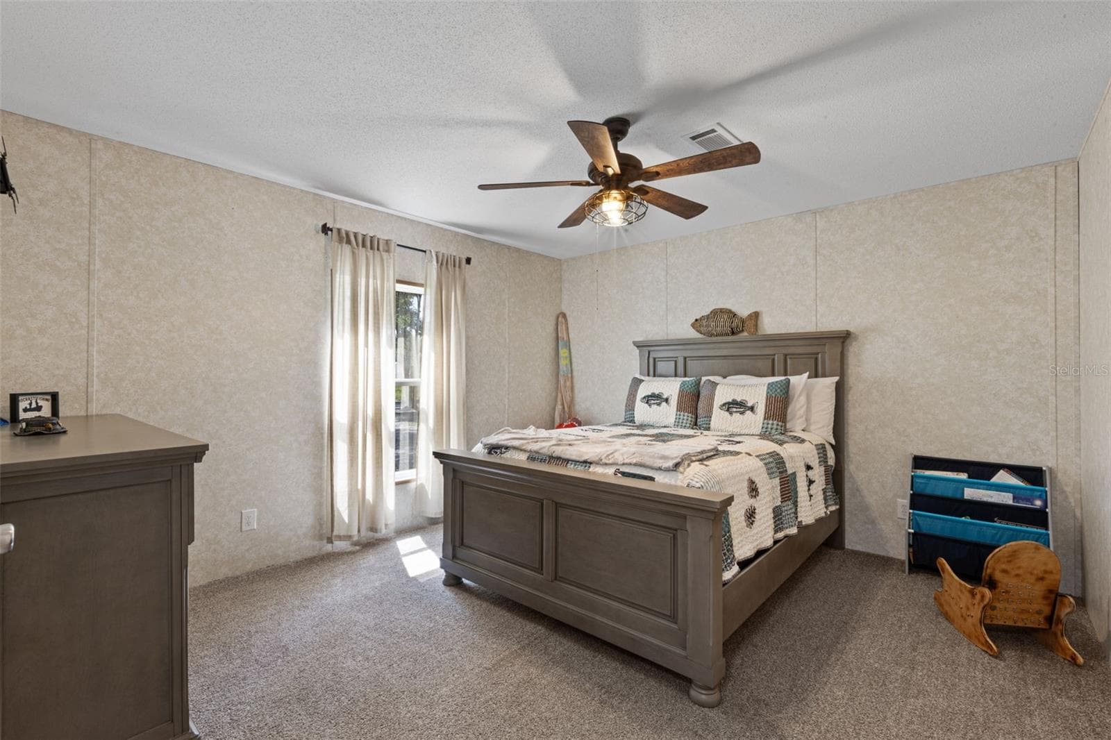 Manufactured Home at 140 SW SPAULDING CT, FORT WHITE, photo 20 of 66