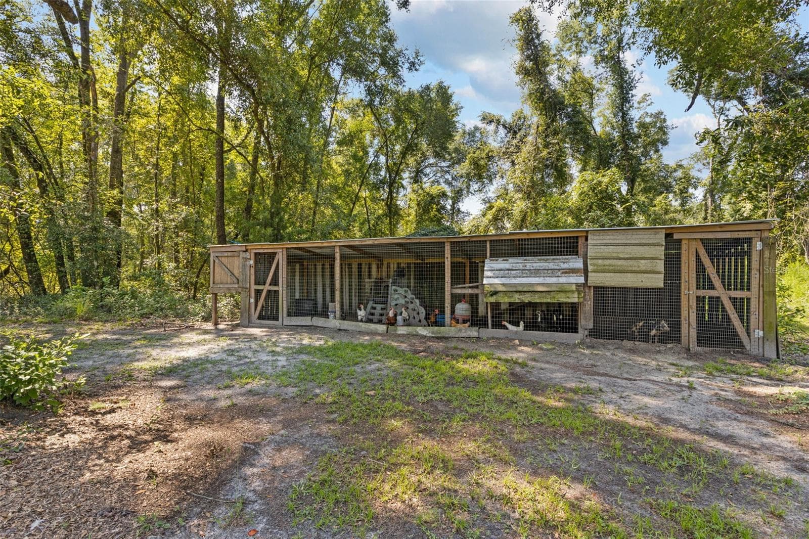 Manufactured Home at 140 SW SPAULDING CT, FORT WHITE, photo 37 of 66