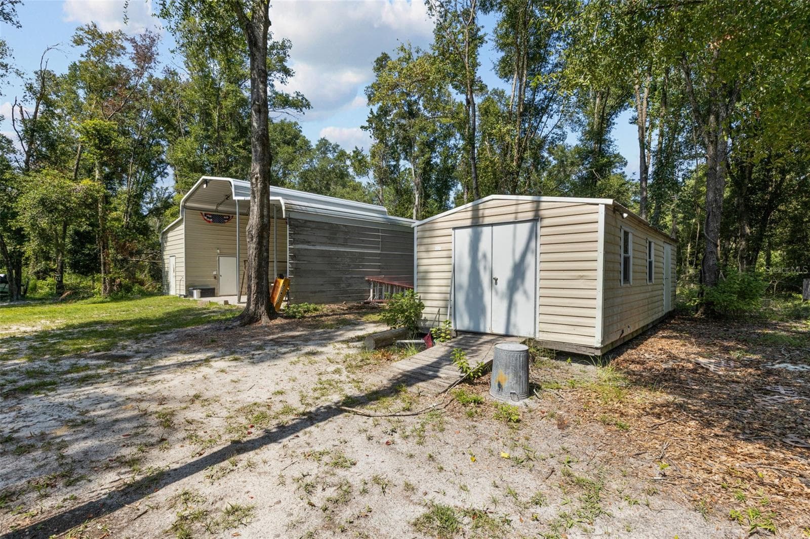 Manufactured Home at 140 SW SPAULDING CT, FORT WHITE, photo 39 of 66