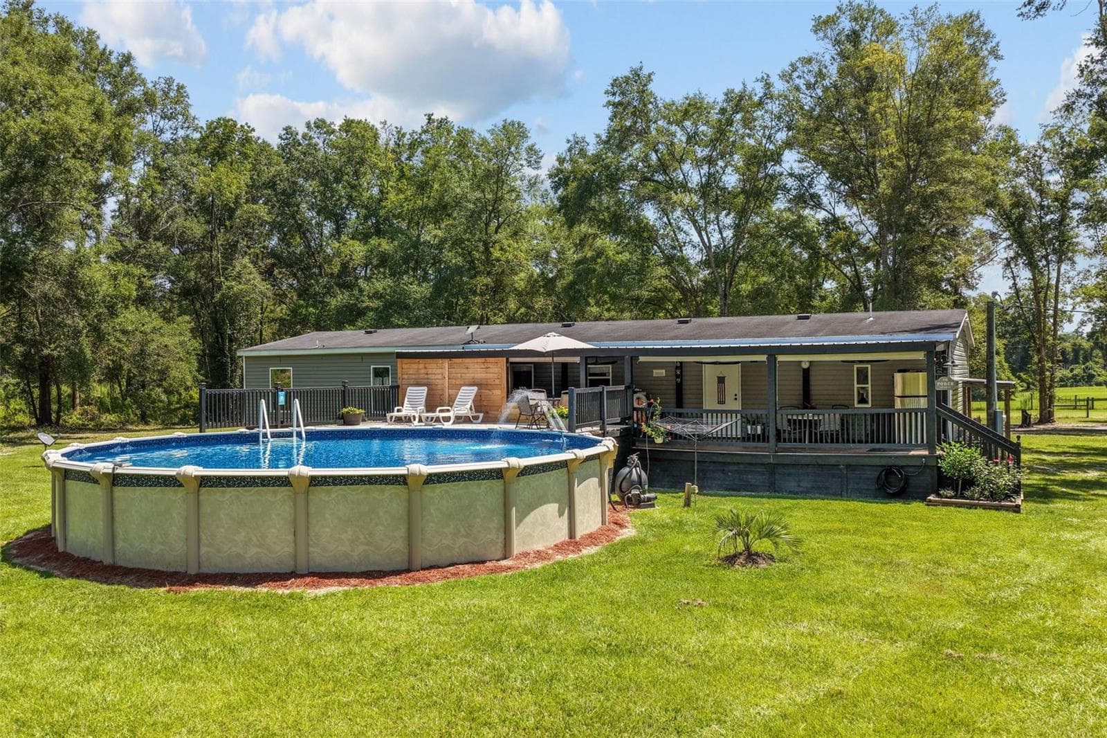 Manufactured Home at 140 SW SPAULDING CT, FORT WHITE, photo 55 of 66
