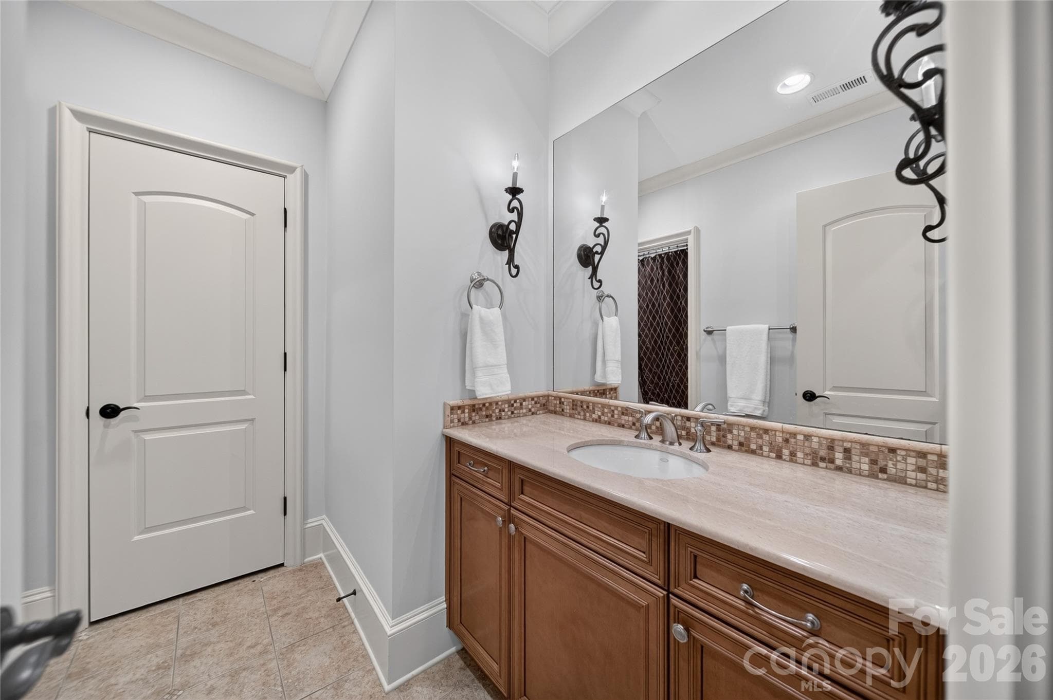 Ensuite Bathroom - 229 Wrenwood Lane, Charlotte