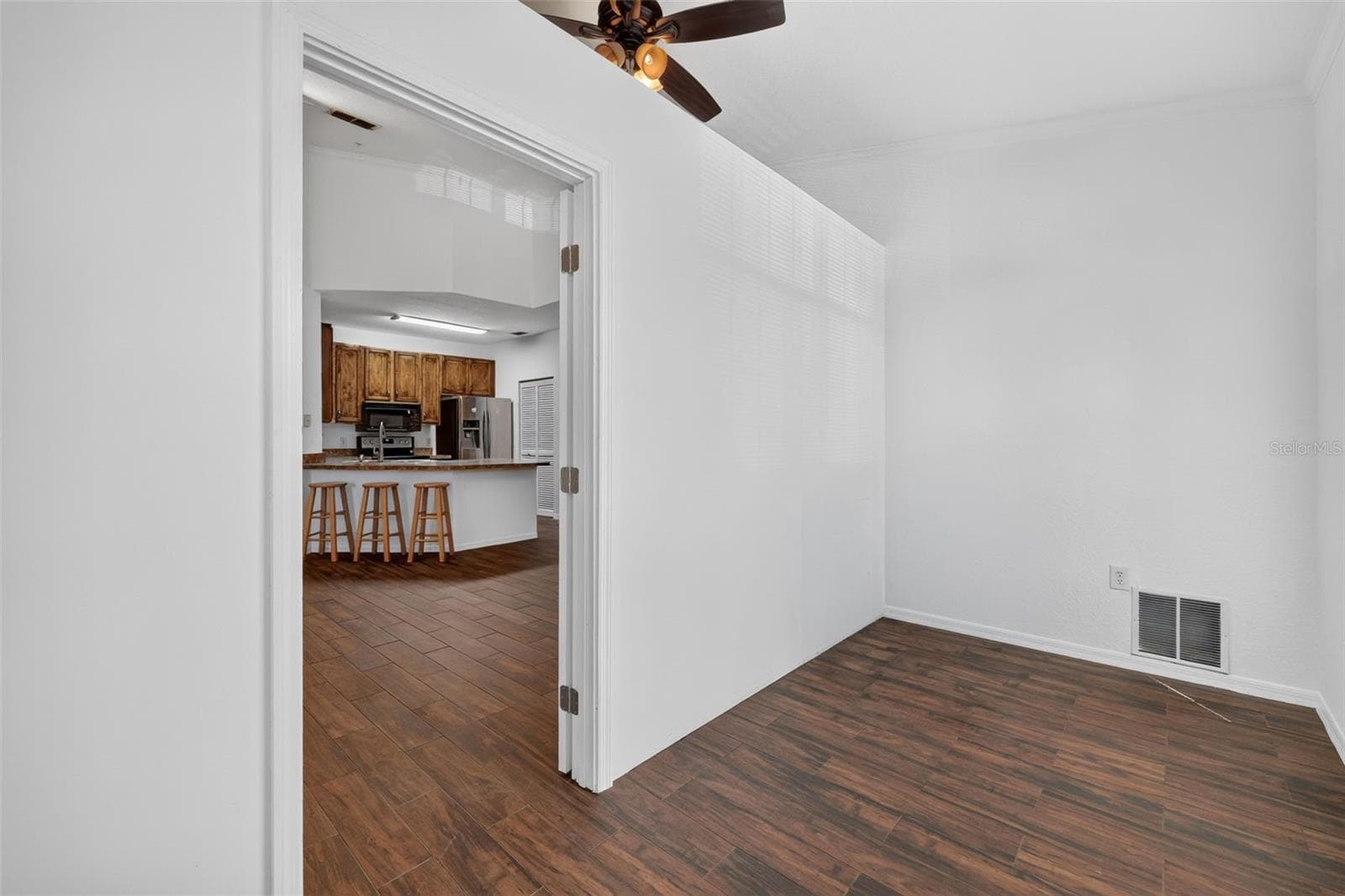 Flex room - 10103 COURTNEY OAKS CIR #302, TAMPA