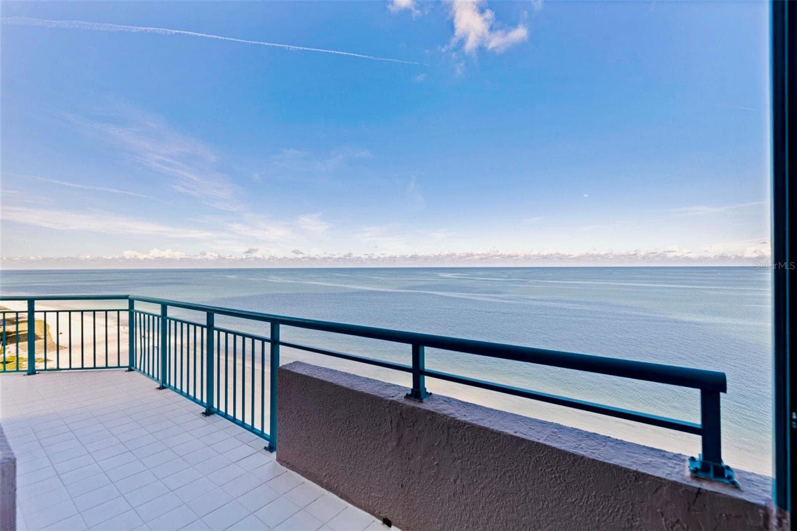 Condominium at 1520 GULF BLVD #1901, CLEARWATER, photo 14 of 70