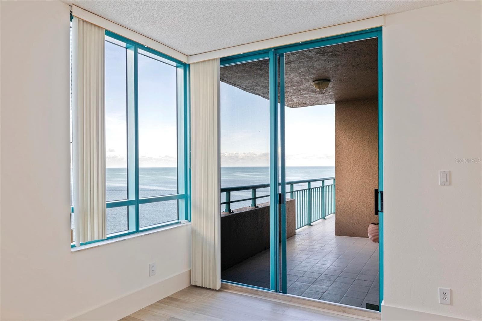 Condominium at 1520 GULF BLVD #1901, CLEARWATER, photo 21 of 70