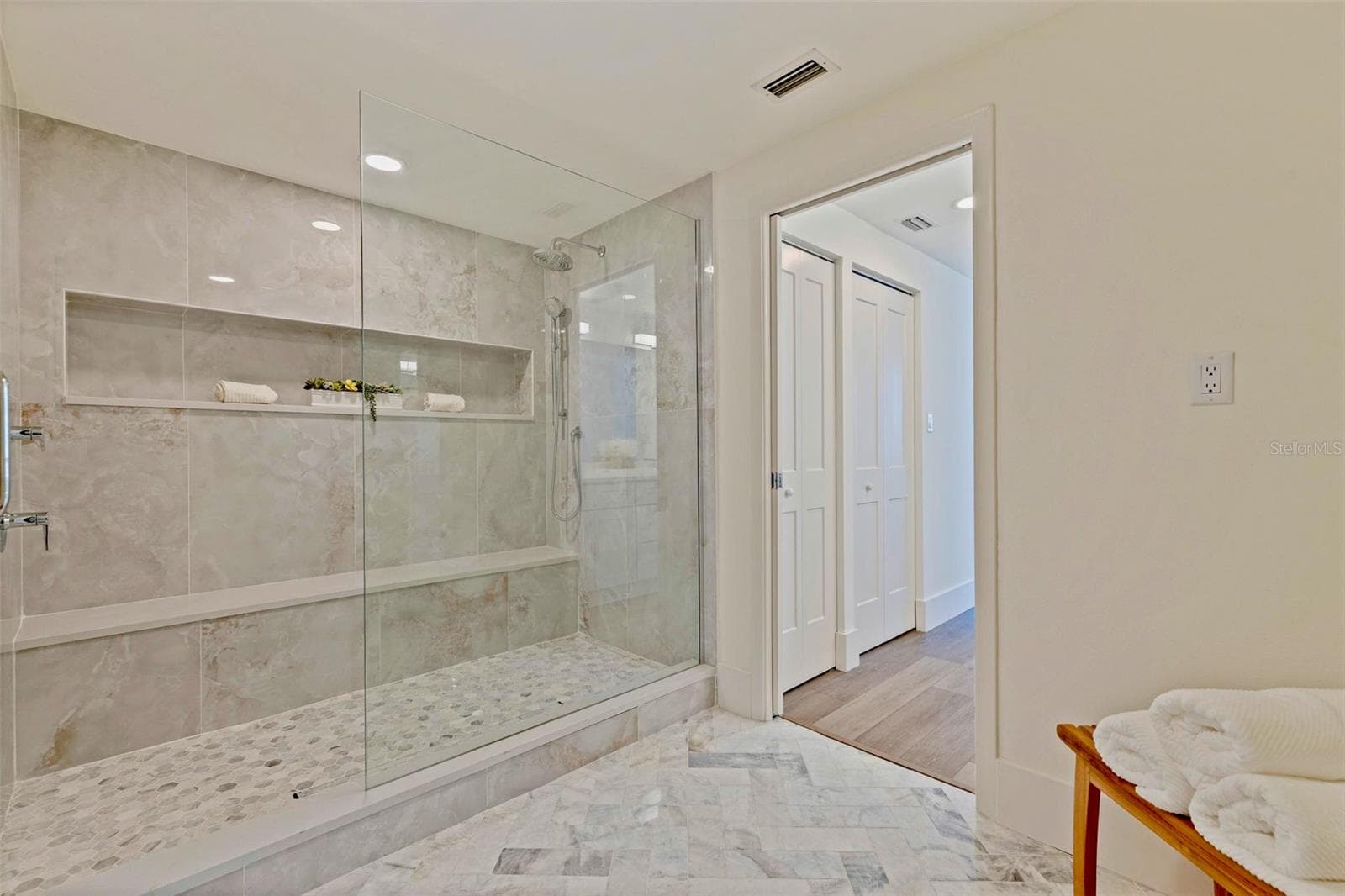 Condominium at 1520 GULF BLVD #1901, CLEARWATER, photo 26 of 70
