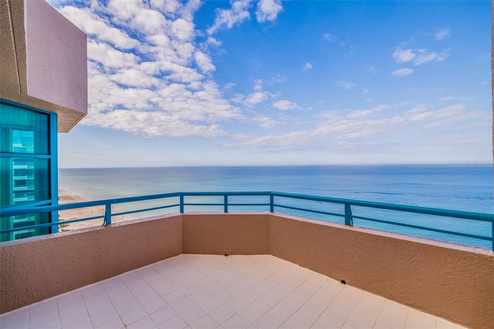 Condominium at 1520 GULF BLVD #1901, CLEARWATER, photo 33 of 70