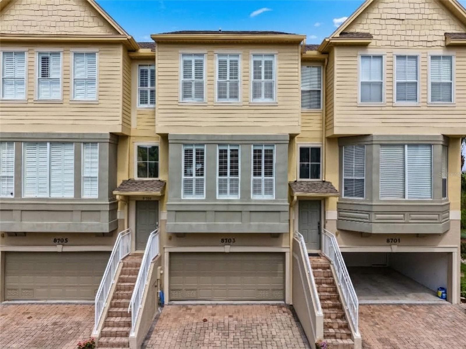 Townhouse at 8703 SUNRISE JIB WAY, TAMPA, photo 2 of 57