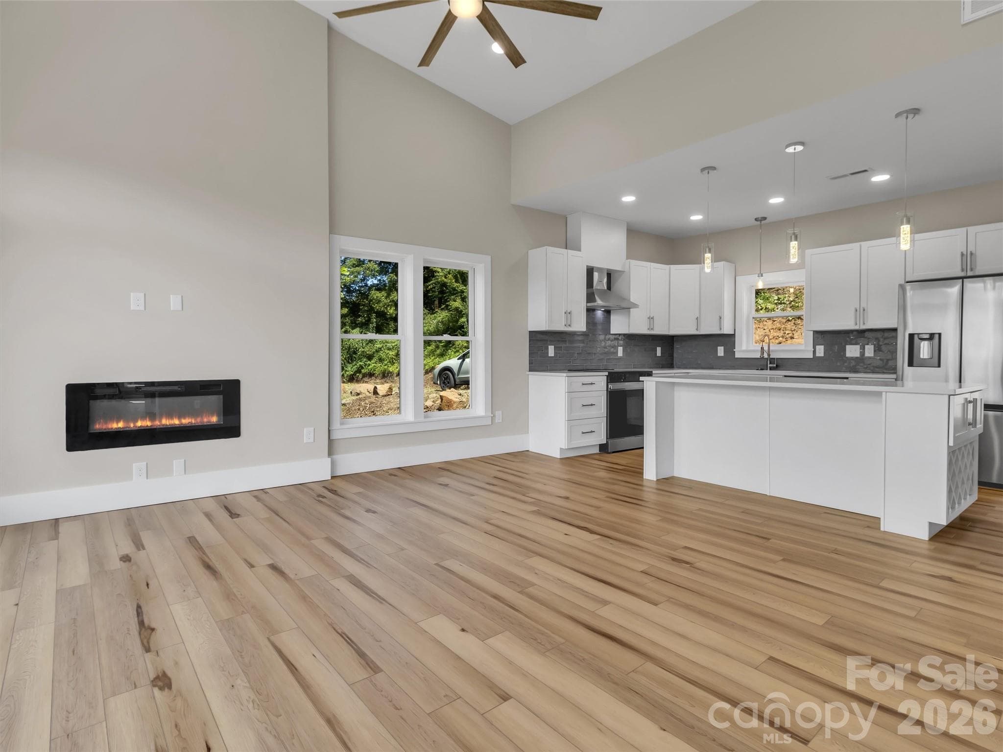Single Family Residence at 201 Kadire Drive, Waynesville, photo 10 of 40
