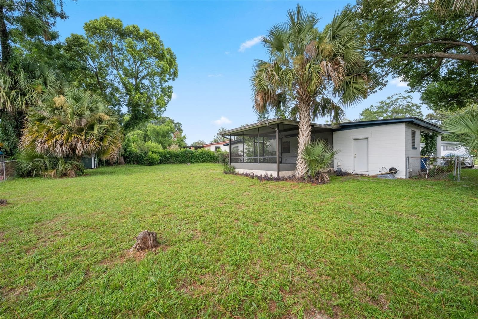 Single Family Residence at 3722 HOOVER LN, JACKSONVILLE, photo 5 of 36