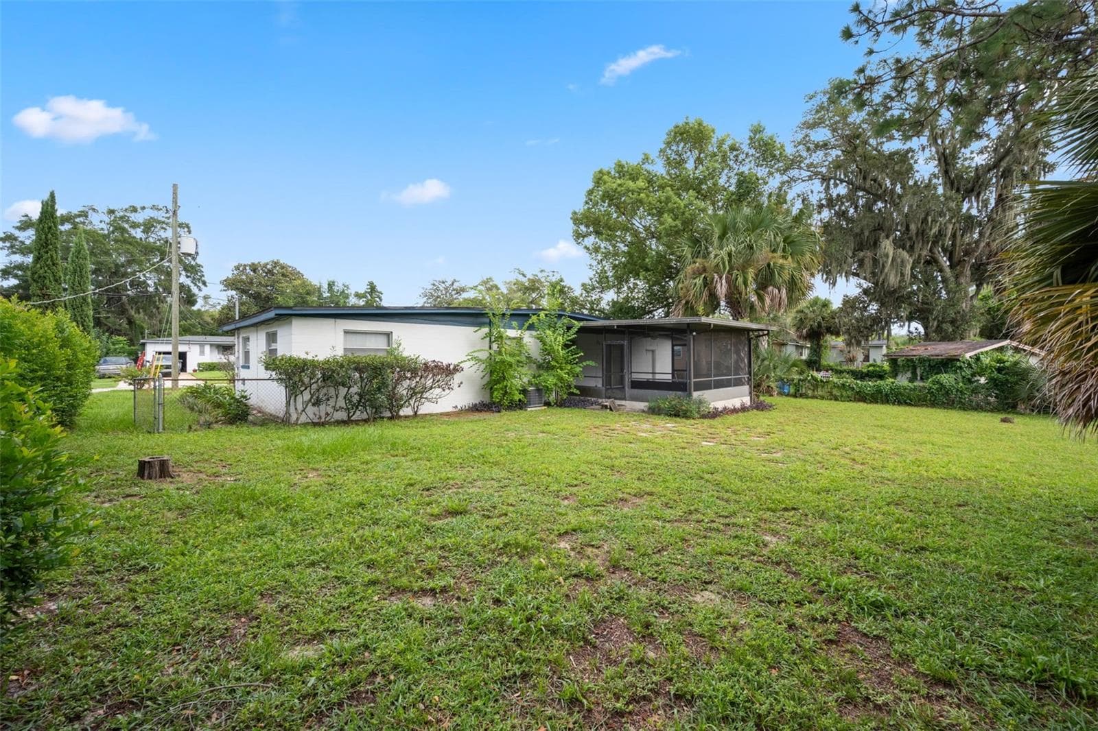 Single Family Residence at 3722 HOOVER LN, JACKSONVILLE, photo 7 of 36