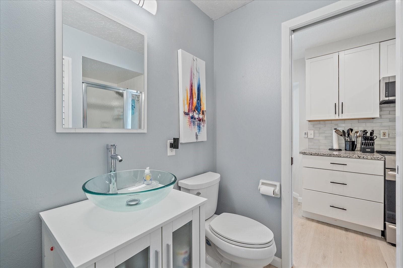 common bath - 1488 JUPITER RD, VENICE