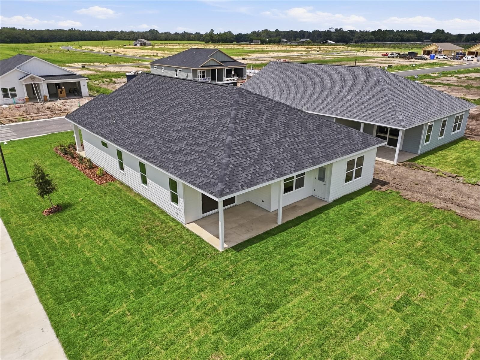 Single Family Residence at 21006 SW 1ST PL, NEWBERRY, photo 2 of 32