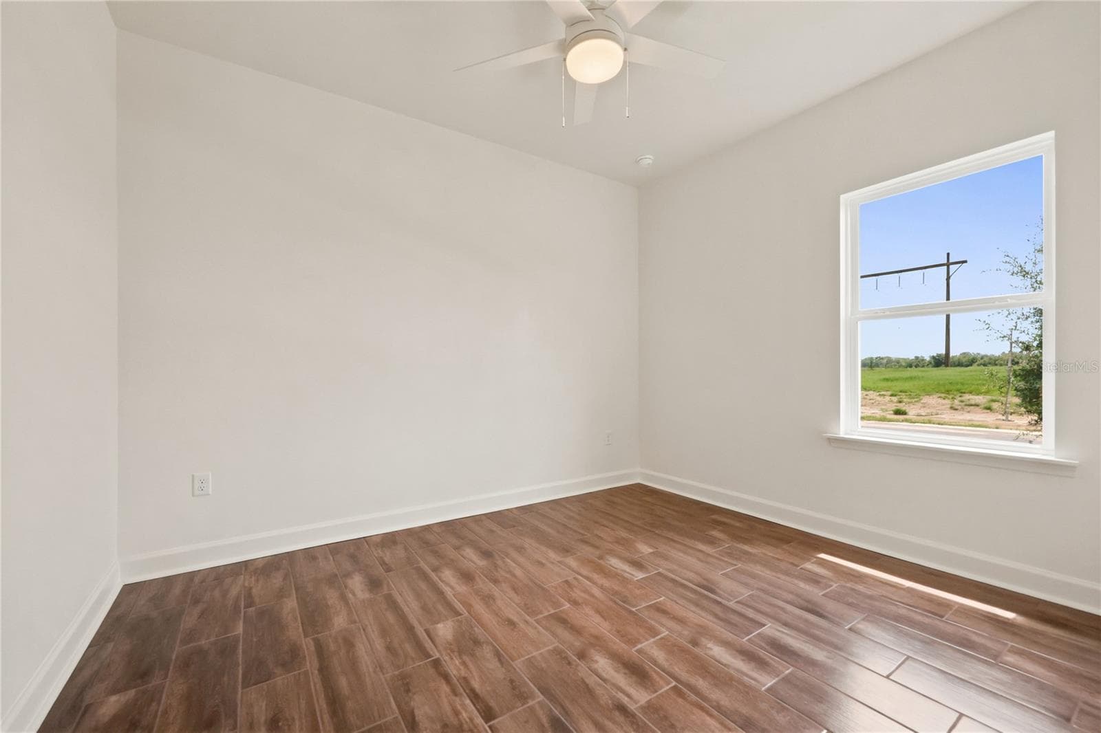 Single Family Residence at 21006 SW 1ST PL, NEWBERRY, photo 24 of 32