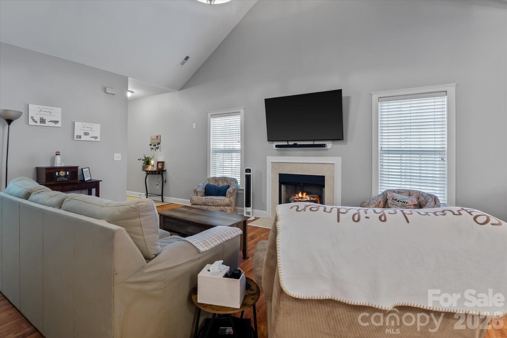 Single Family Residence at 13502 Glencreek Lane, Huntersville, photo 6 of 34