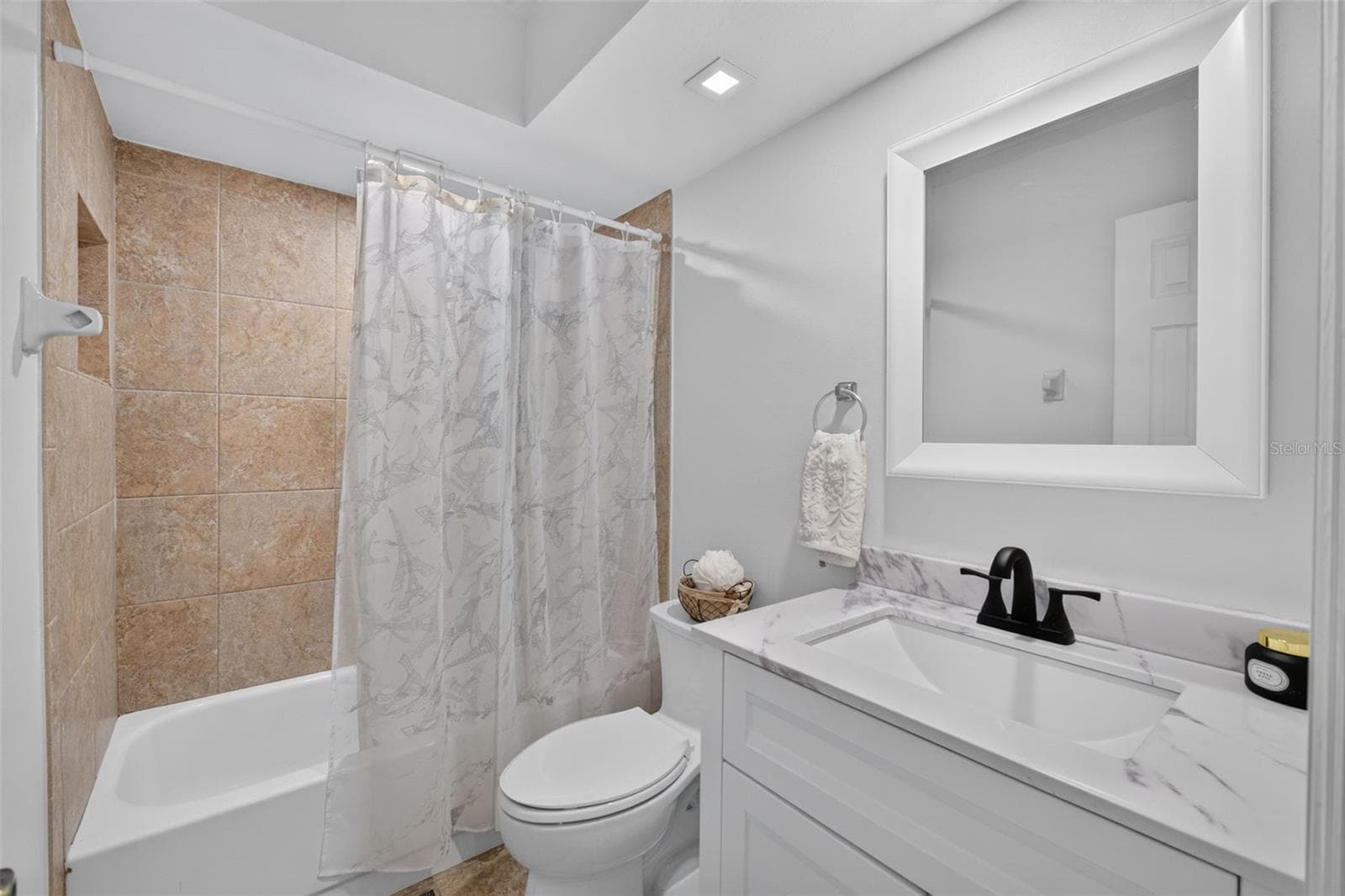 Single Family Residence at 2144 MAJESTIC WOODS BLVD, APOPKA, photo 29 of 47