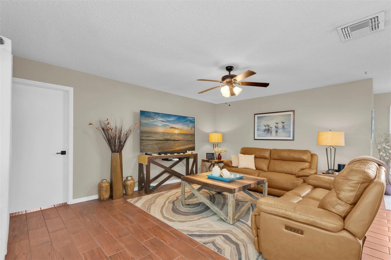 Single Family Residence at 207 AMESBURY CIR, SUN CITY CENTER, photo 9 of 53