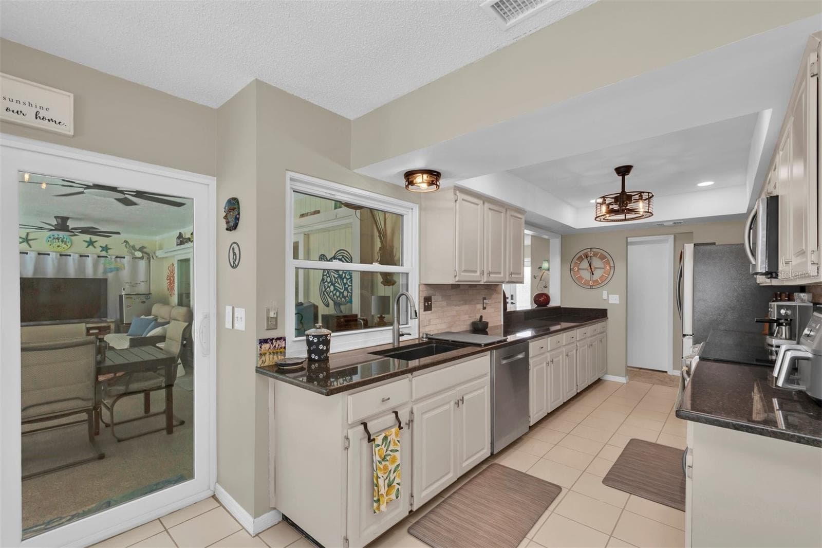 Single Family Residence at 207 AMESBURY CIR, SUN CITY CENTER, photo 14 of 53