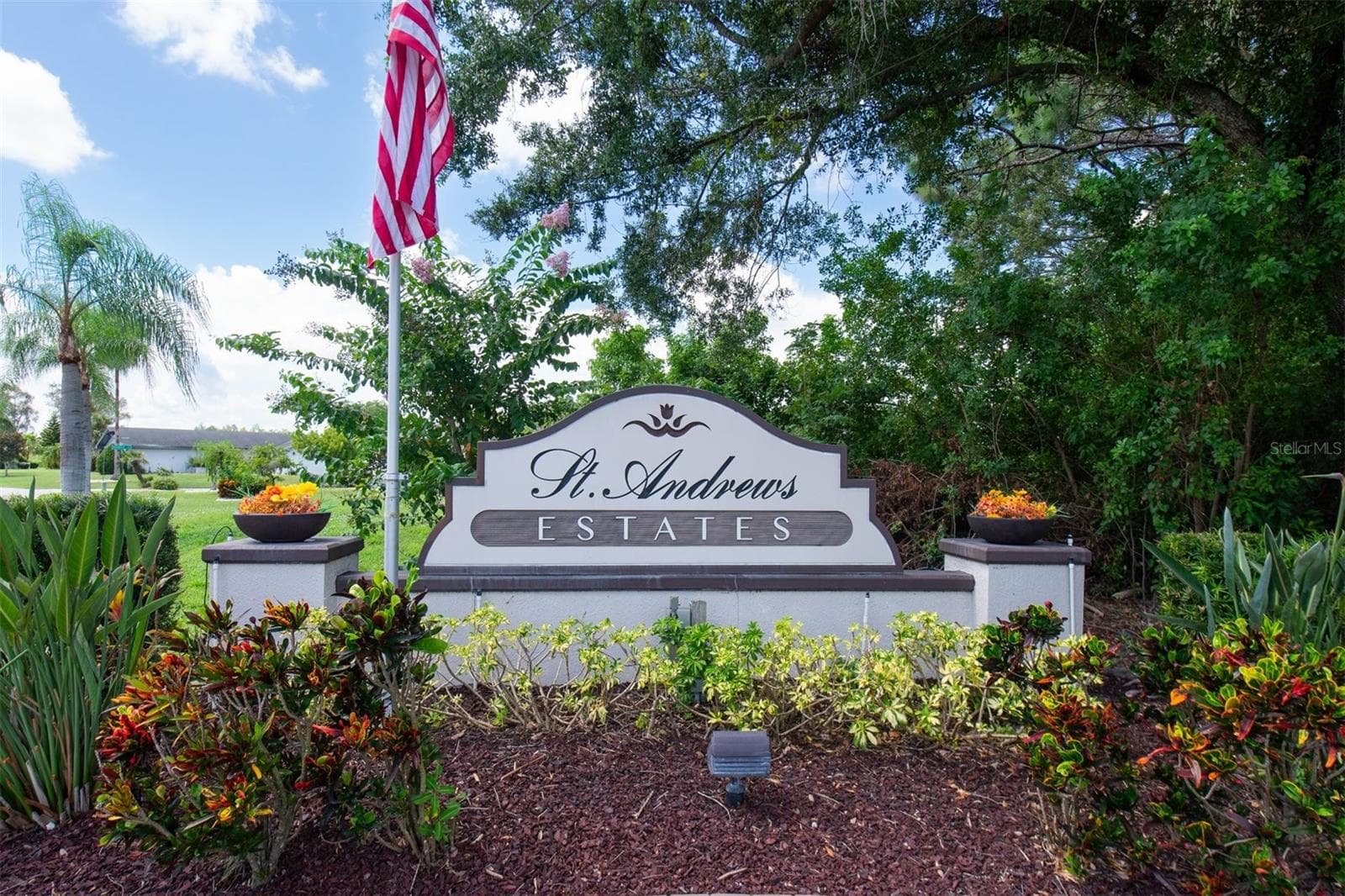 ST ANDREWS ESTATES - 207 AMESBURY CIR, SUN CITY CENTER